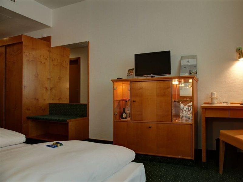 Taste Hotel Кульмбах Экстерьер фото